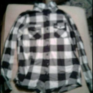 I am selling a Rue 21 flannel
